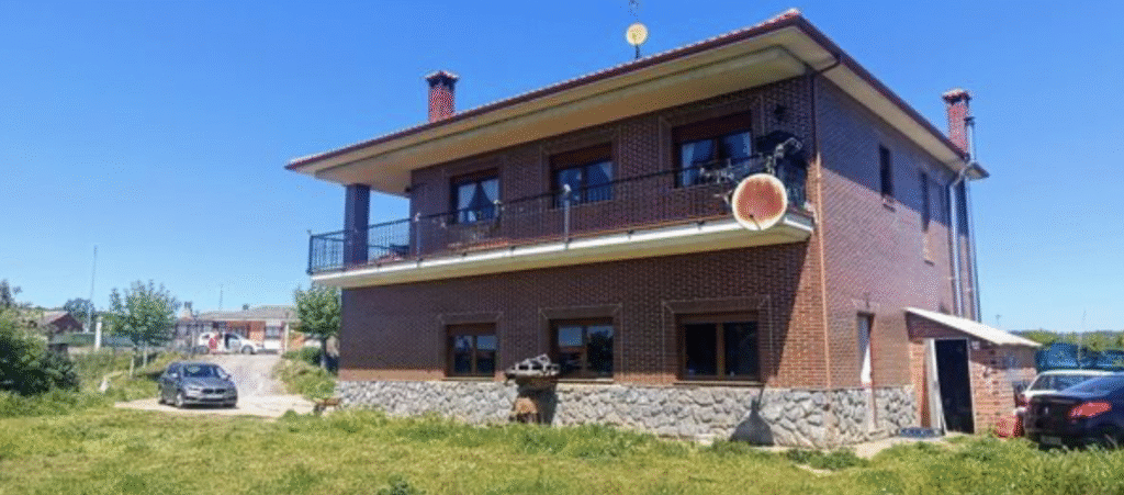 Detached house for sale in Calle Carretera s/n, Turcia (photo 1 of 17)