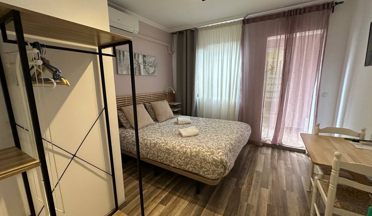 6B06D047-95F9-41F9-992D-C5425D940FC0