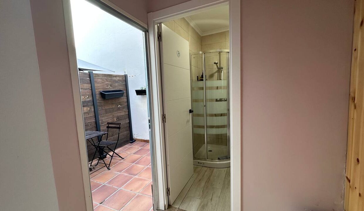 7F1DE058-66F8-4A3F-9F18-D5801D852487