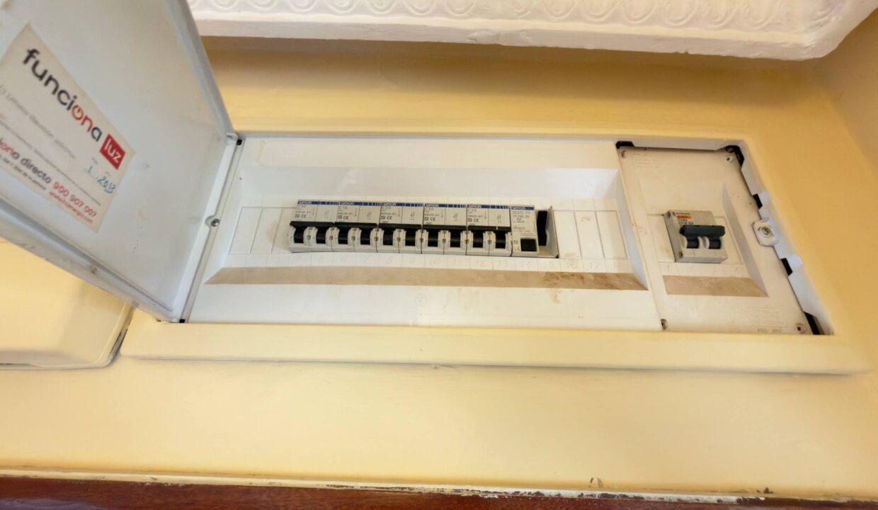 photo_5195241082206228409_w