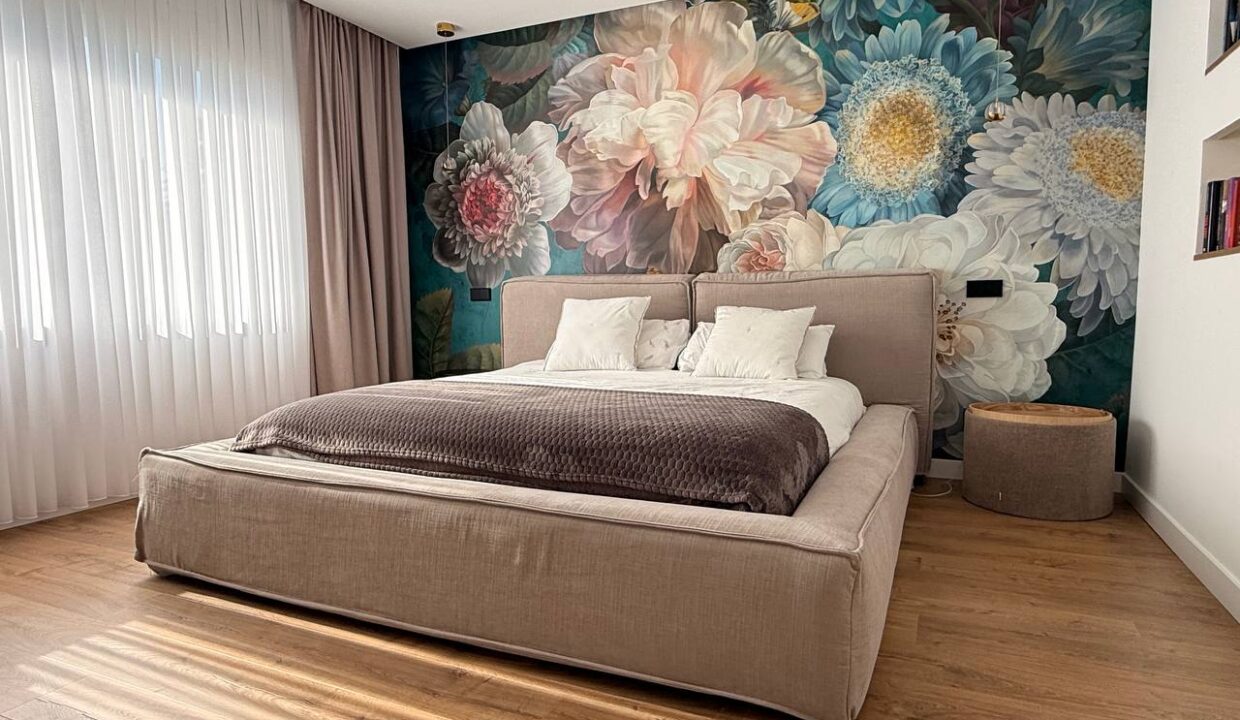 photo_5267192985688937454_y (3)