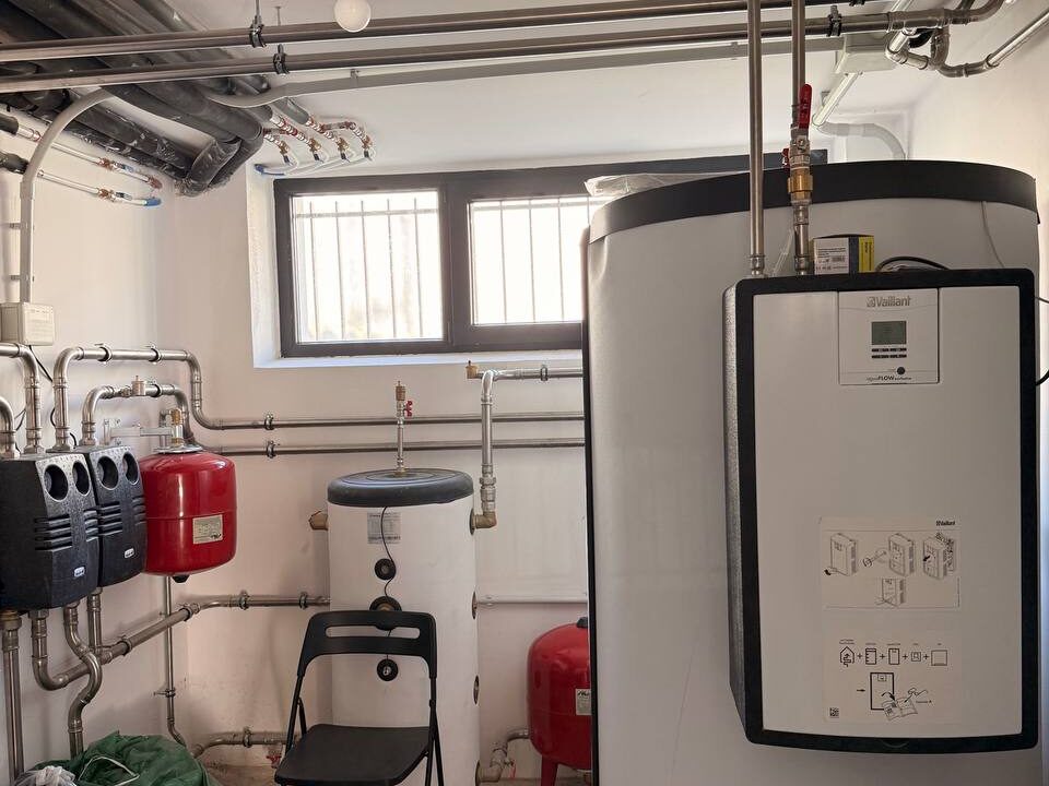 photo_5267192985688937481_y (1)