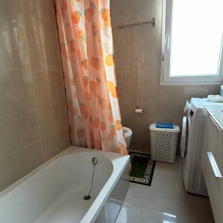 photo_5278743540022318232_y