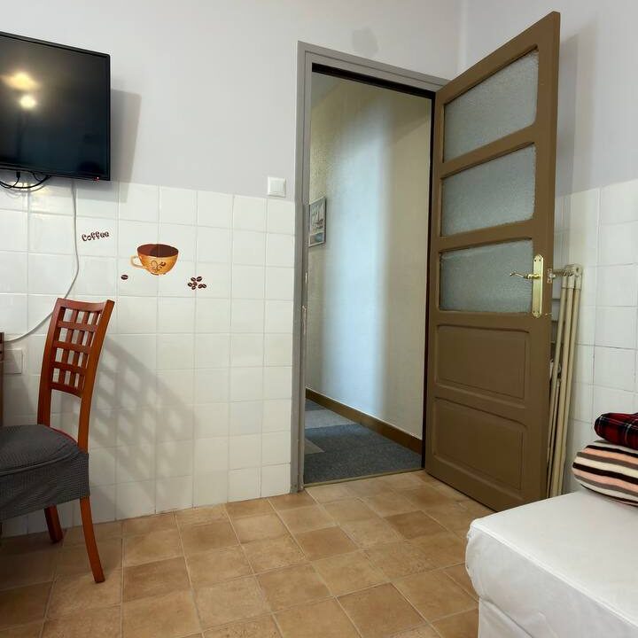 photo_5278743540022318246_y