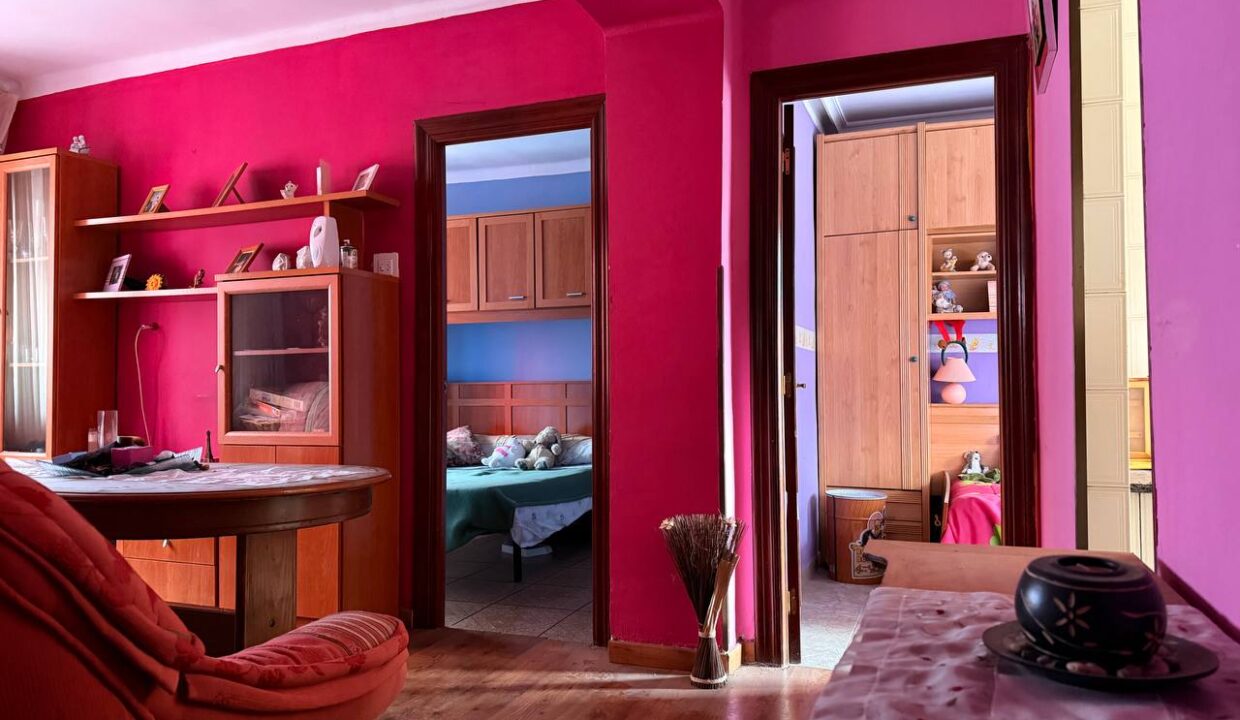 photo_5933986843076529941_y