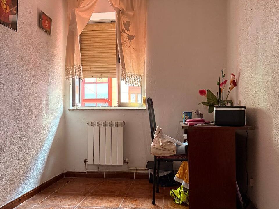 photo_5933986843076529942_y