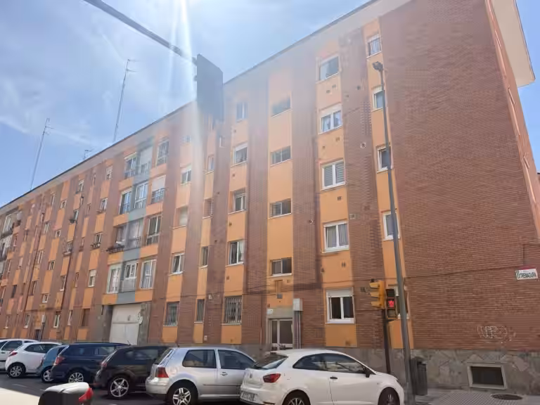 Piso reformado en venta en Pumarín, Gijón